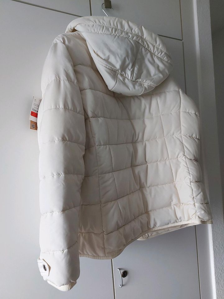 Damen Winterjacke Größe 46 Farbe Cremeweiß neu m. Etikett in Wuppertal