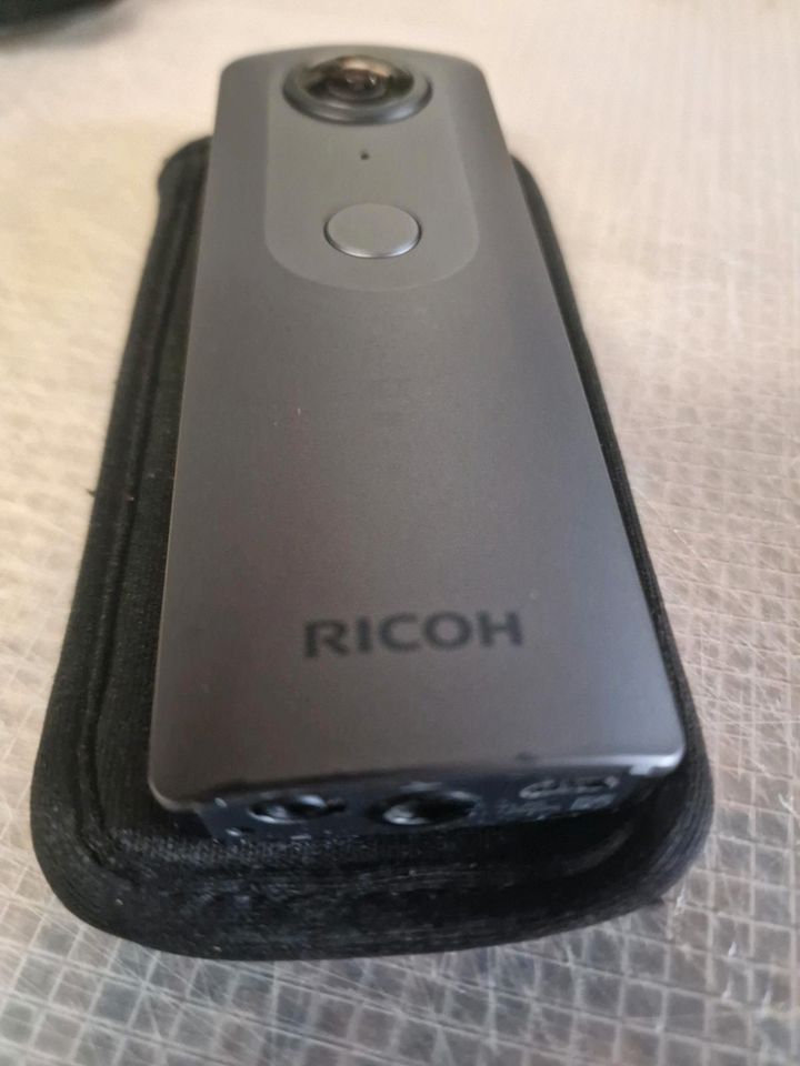 Ricoh Theta V in Ergolding