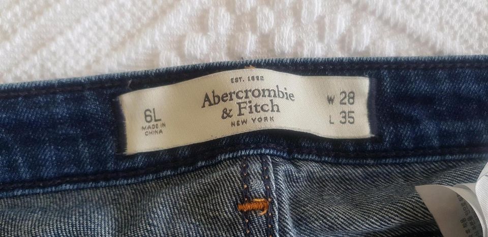 Jeans von Abercrombie & Fitch in Düsseldorf