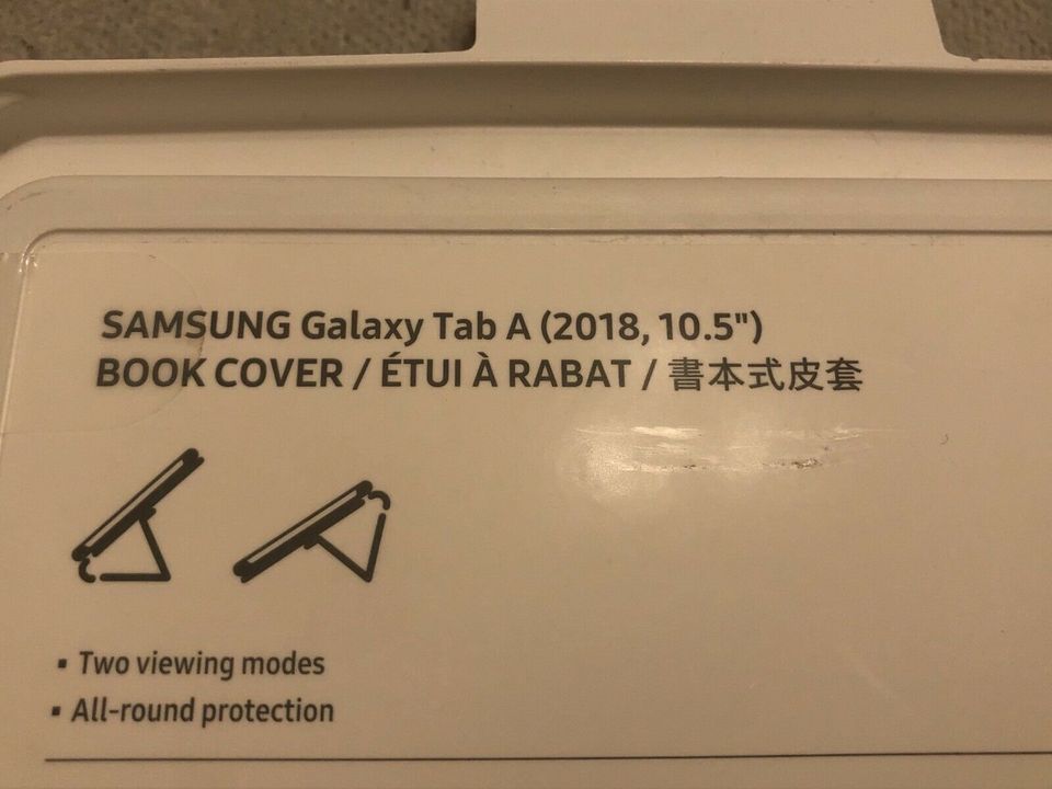 Galaxy Tab A 2018 10,5" Book Cover Buch Tablet Case Hülle Samsung in Berlin