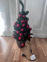 Weihnachtsbaum mit 20 LED und roten Kugeln Schleswig-Holstein - Neumünster Vorschau