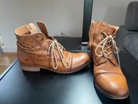 Atmungsaktive Echtleder Mustang Stiefeletten in 39 Dithmarschen - Lohe-Rickelshof Vorschau