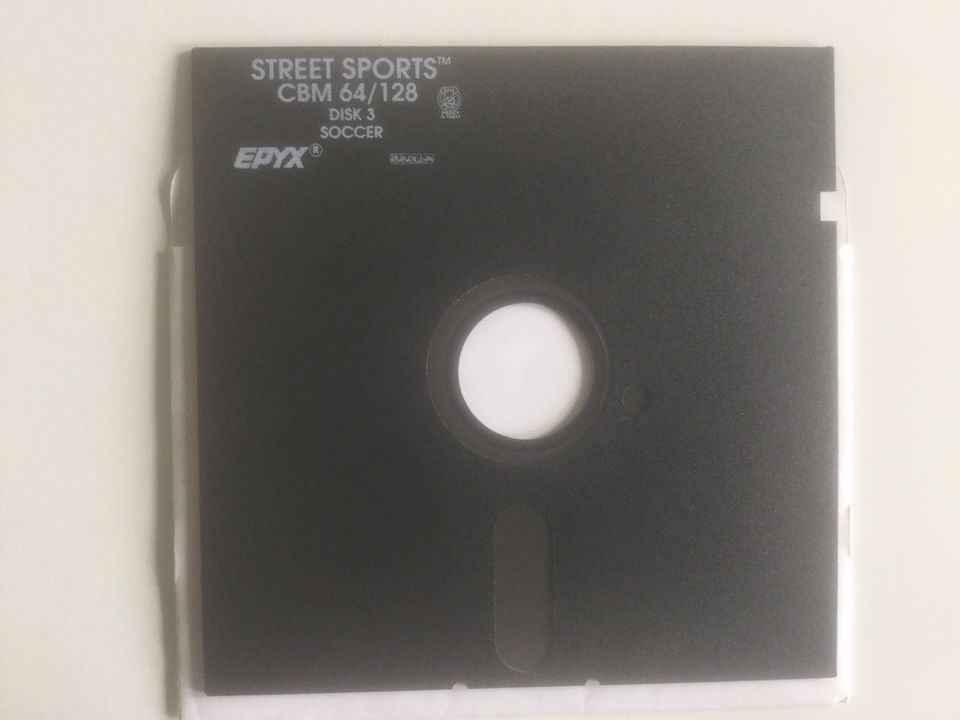 C64 / 128 Street Sports, Disketten 1-3, nur komplett abzugeben in Berlin