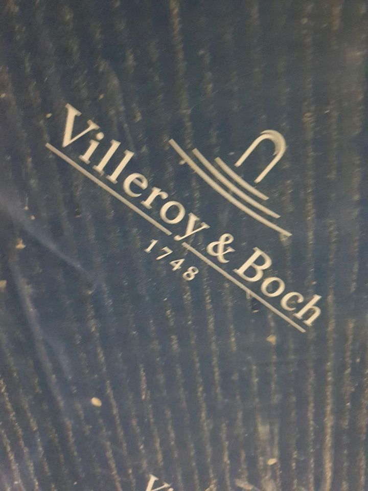 Villeroy&Boch Aufsatzwaschbecken in Dessau-Roßlau