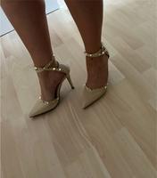 Sandalette in beige mit Nieten Bayern - Neukirchen vorm Wald Vorschau