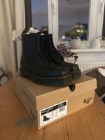 Dr. Martens Boots 1460 schwarz Bex Squared 40 NEU Berlin - Tempelhof Vorschau