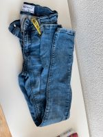 3 x Mädchenjeans Markenjeans Gr 164 sehr guter Zustand Rheinland-Pfalz - Pirmasens Vorschau