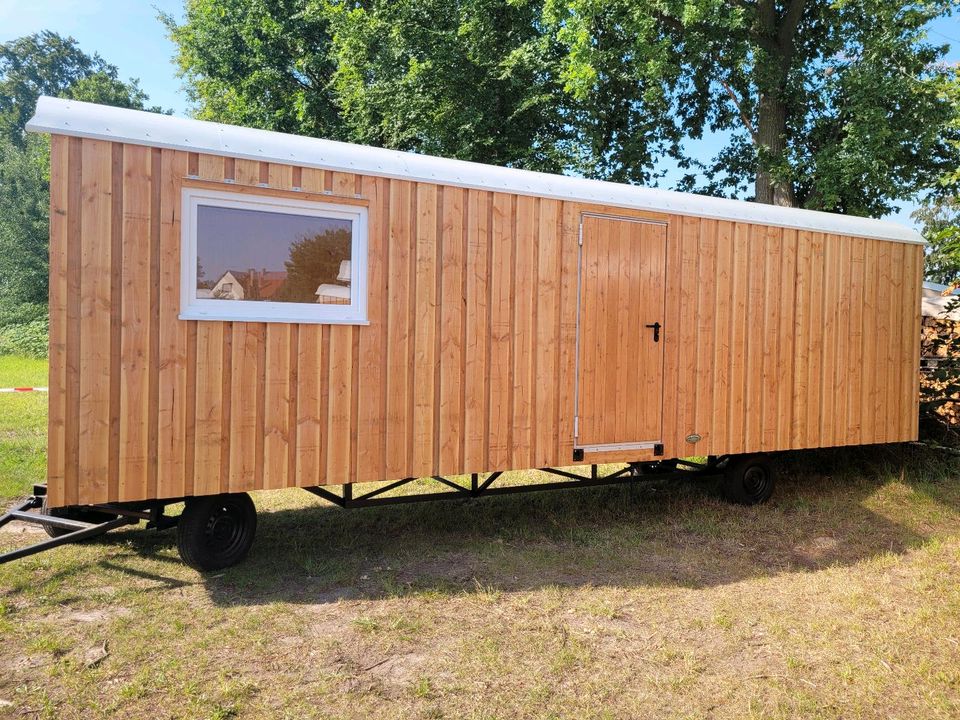 Tinyhouse, Bauwagen, Spielhütte, Wohnwagen, Waldkindergarten in Luckau