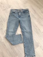 Levi‘s Damen Hightech Rise Straight Spill The Ta, 31W/L28 Nordrhein-Westfalen - Leverkusen Vorschau