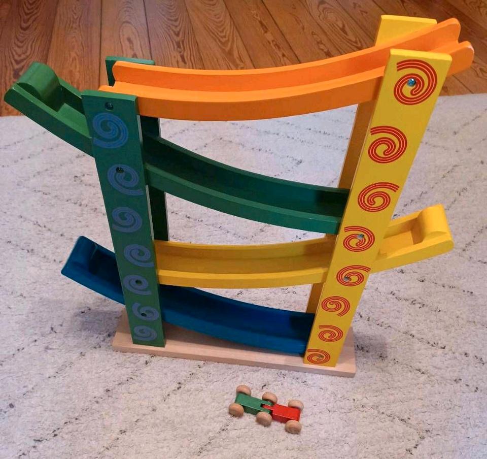 Holzautobahn "JET" PawPatrol Hammerspiel Garderobe Nachziehtiere in Hamburg