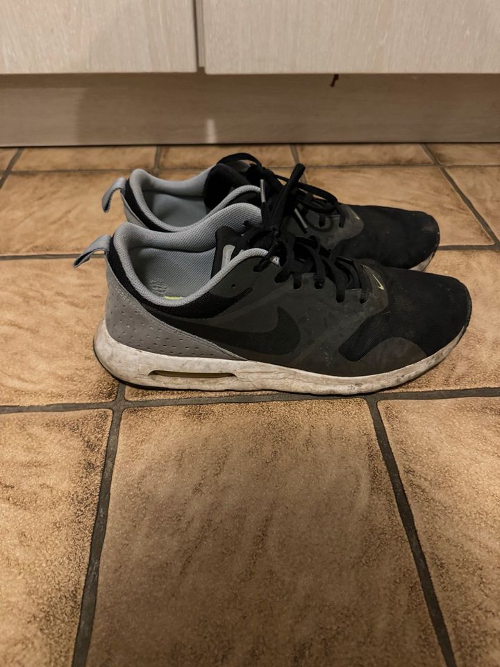 Nike Air Max Tavas Gr. 47 in Schneverdingen