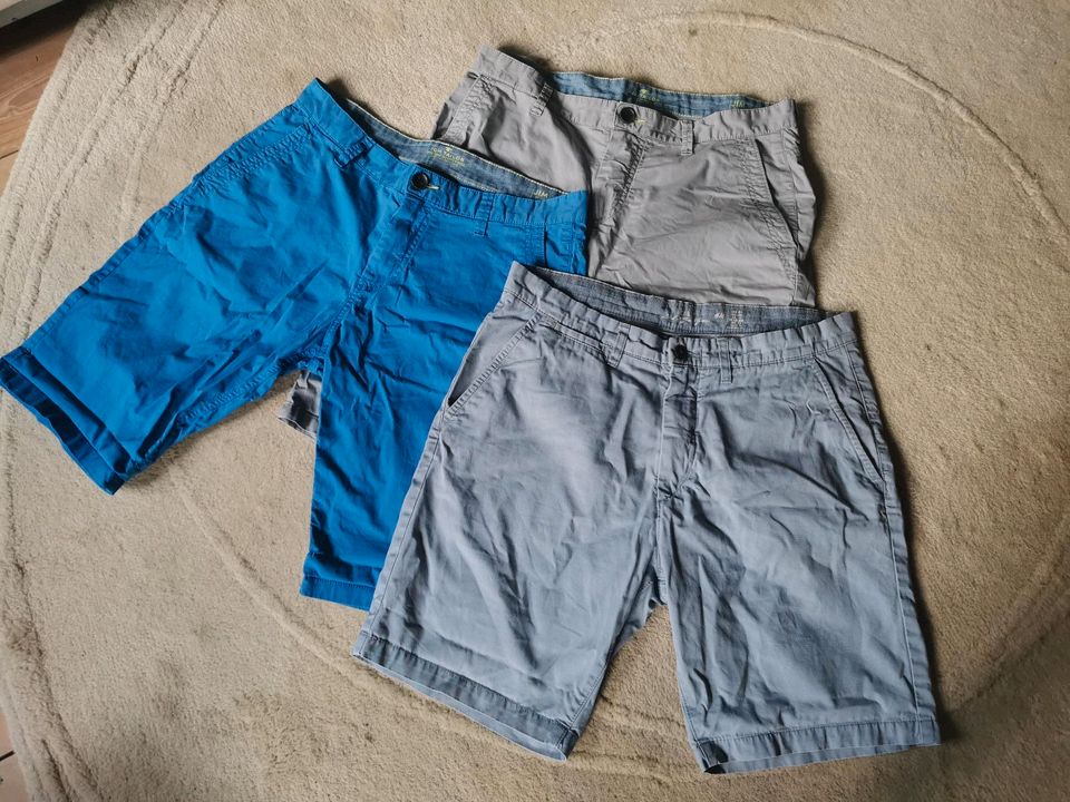 Bermudas Herren, kurze Hose, blau, grau, Gr. 33, 48, Kleiderpaket in Seelitz