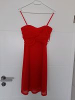 Rotes Kleid Nordrhein-Westfalen - Balve Vorschau