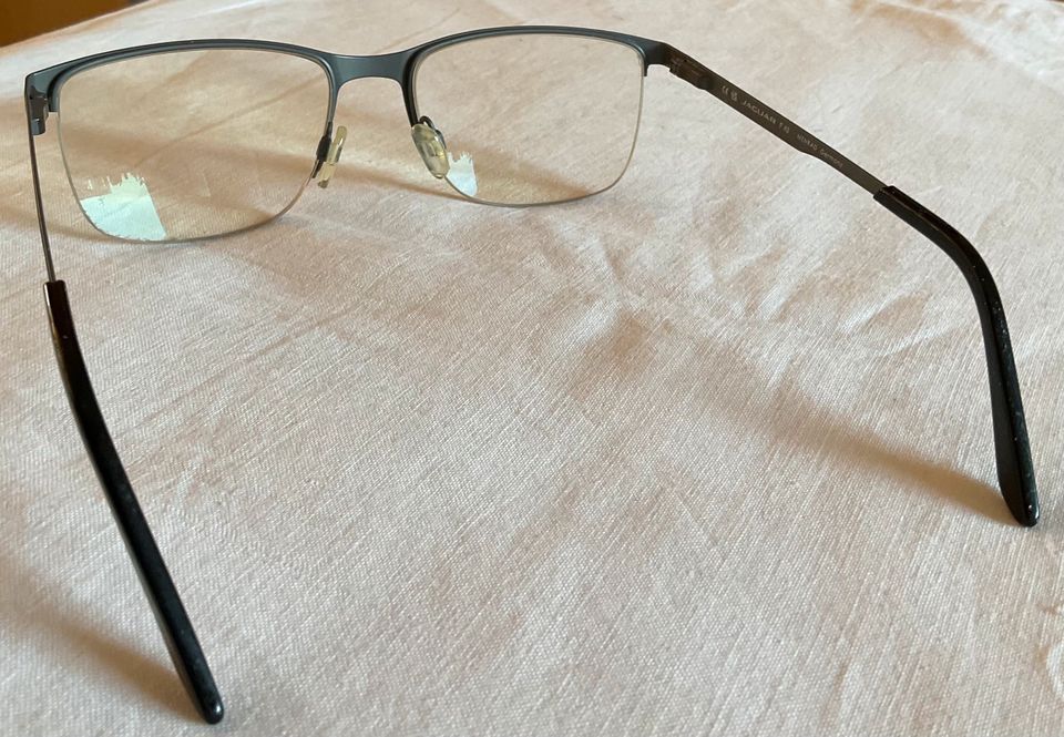 Brille Gestell Jaguar F 43 schwarz Mod. 33098 Herren in Gehrden