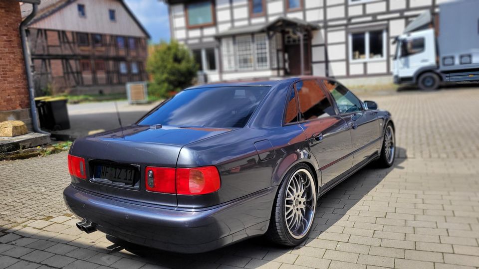 Audi A8 quattro in Baddeckenstedt