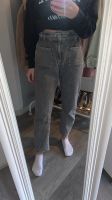 ZARA Mom Jeans Gr. 34 Nordrhein-Westfalen - Balve Vorschau