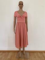 Guess Kleid Dress plissiert Rosa Grösse S Top Zustand Frankfurt am Main - Eschersheim Vorschau