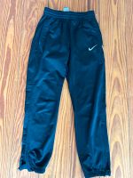 Nike Jogging Trainingshose 128 134 140 schwarz Schleswig-Holstein - Eckernförde Vorschau