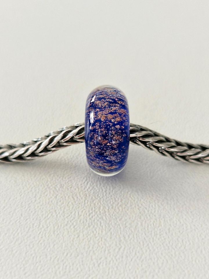 *Unikat* neues Trollbead Glas Bead in blau gold in Bad Sassendorf