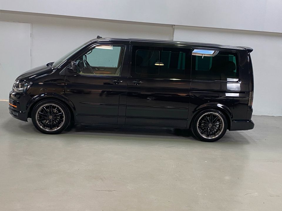 VW T5 / T6 2.5 TDI HIGHLINE TEILLEDER ~ 19 ZOLL ~ AHK ~ TV TAUSCH in Bielefeld