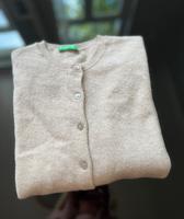 Kuschelige BENETTON Strickjacke beige Gr. S NEU Pure Wool Thüringen - Weimar Vorschau