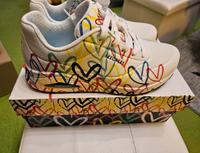 Skechers Love Edition Sneakers weiß bunt Hearts neu ovp 40 10 7 Berlin - Pankow Vorschau