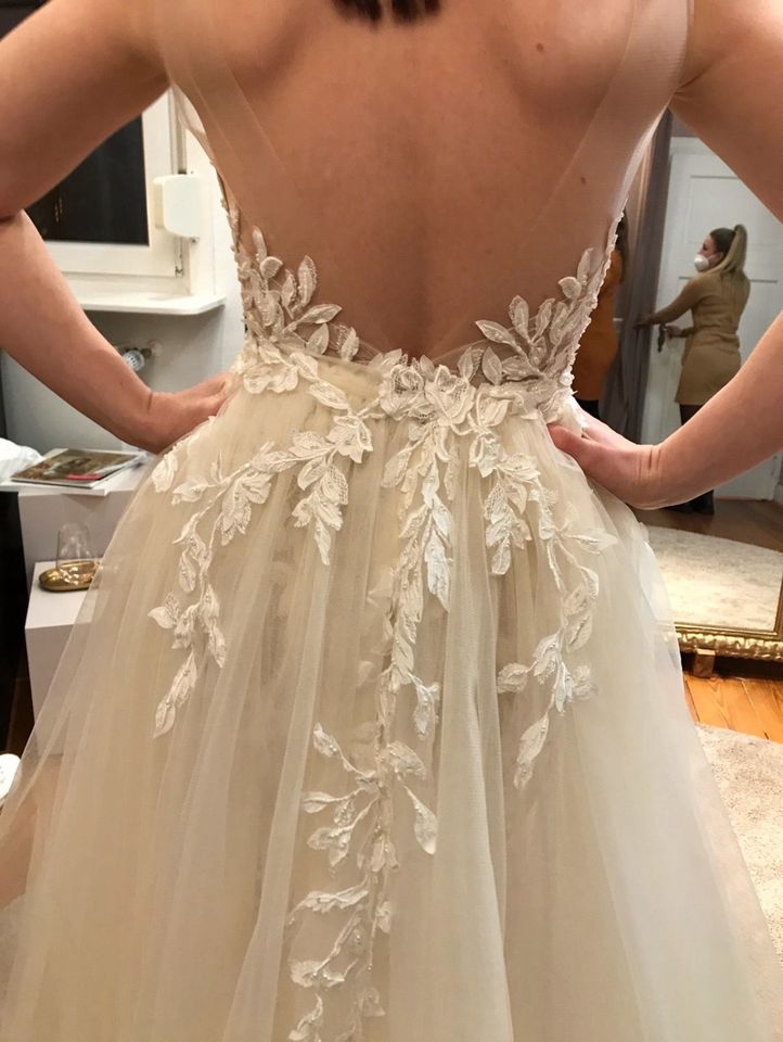 Brautkleid/Hochzeitskleid, israelische Couture, XS, wie neu in Wiesbaden