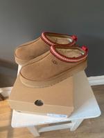 UGG tassman Hausschuh Gr. 40 chestnut plateau Kreis Pinneberg - Halstenbek Vorschau