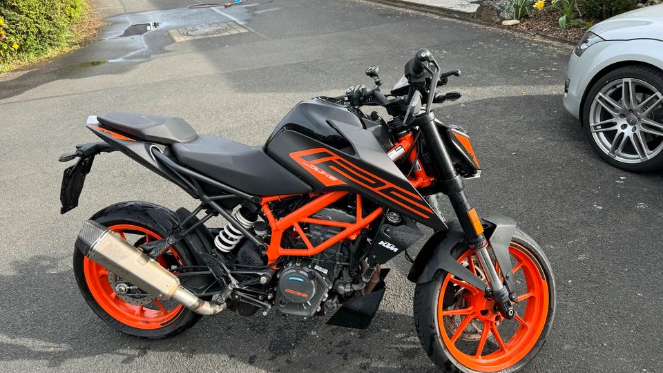 KTM DUKE 125 in Limburg