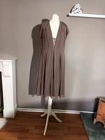 Jake`s elegantes sommerliches Cocktailkleid cafebraun 40 neuwerti Stuttgart - Stuttgart-Ost Vorschau
