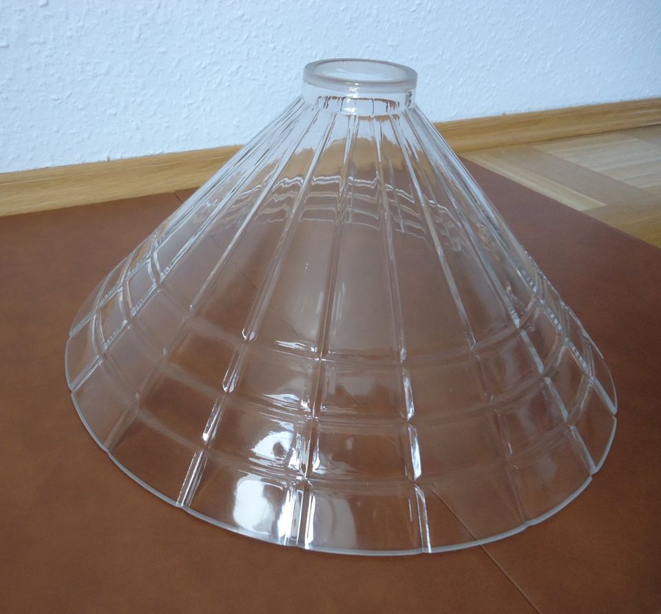 Schusterschirm aus Klarglas in Mauritz