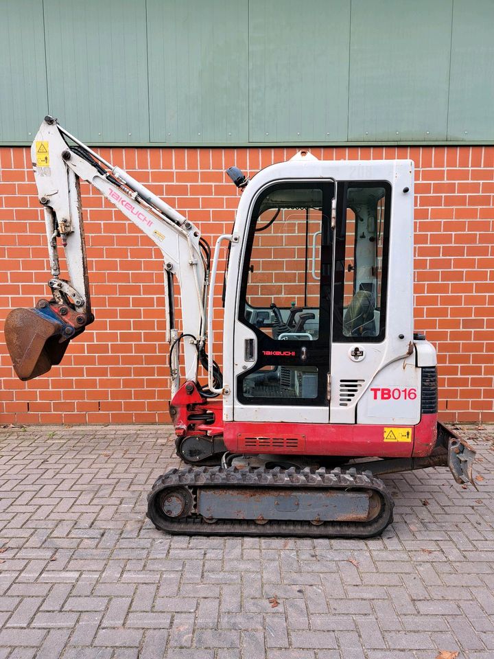 Minibagger Takeuchi TB016 2010 Neuteile in Dötlingen