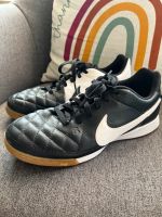 Nike Tiempo Hallenschuhe Fußballschuhe Gr. 38 Bayern - Niederwerrn Vorschau