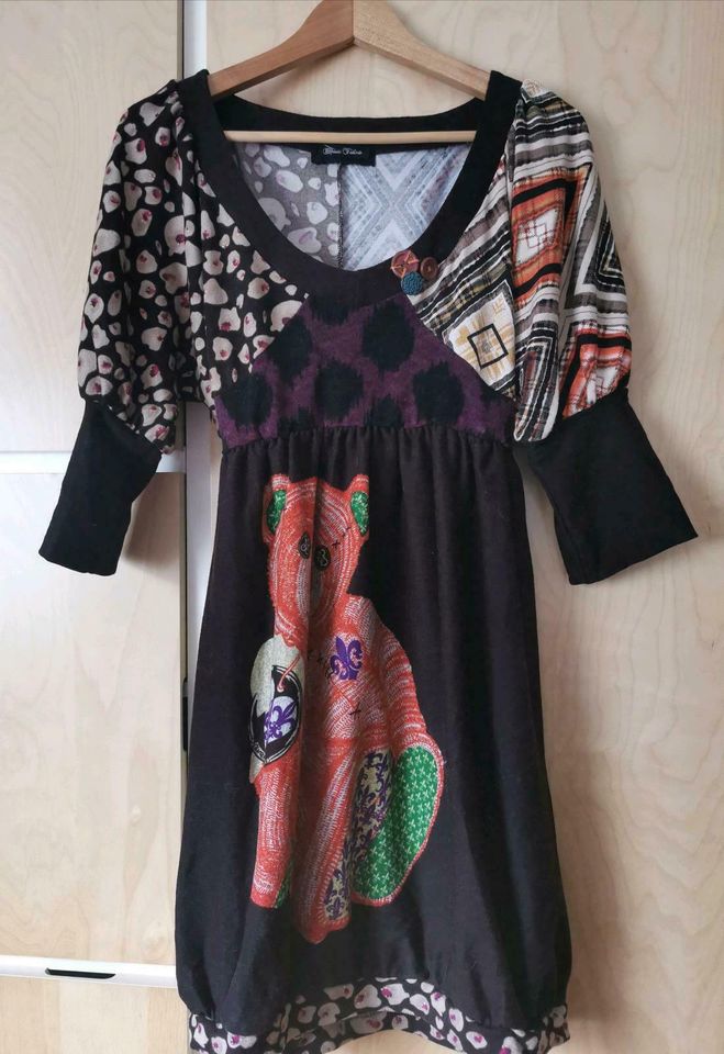 Ausgefallenes Kleid teddy wie Desigual one size M/L in Krefeld