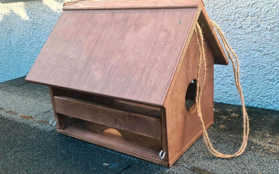 Vogelfutterhaus zum aufhängen mit Acrylscheiben *neu in Lampertheim