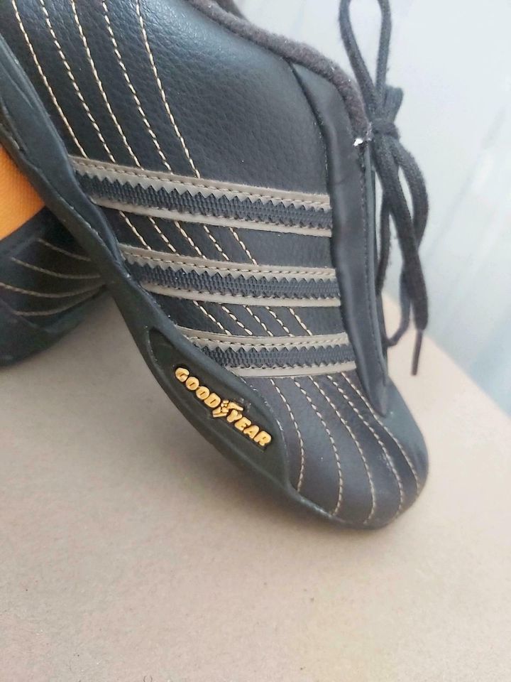 Neuwertige ADIDAS Sneaker Gr 27 Goodyear Braun Senf in Potsdam