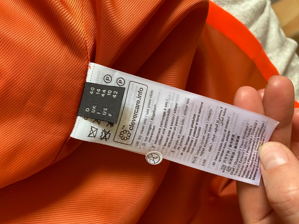 Cropped Blazer in orange von Esprit ❤️ top Zustand Gr 40 in Neuss
