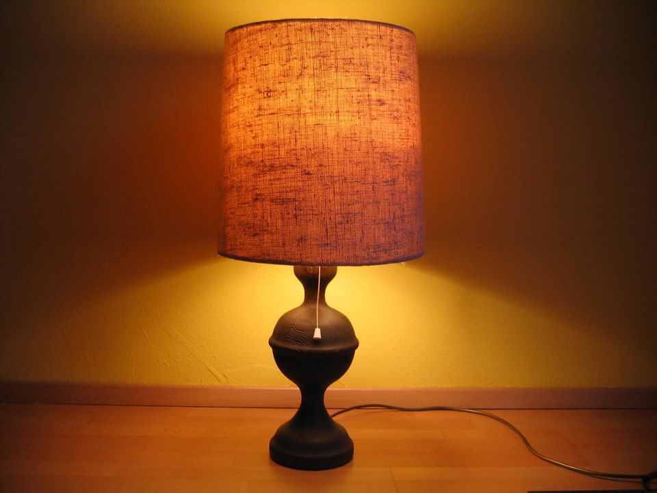 Tischlampe Wohnzimmerlampe Holz Leselampe voll funktionsfähig , m in Witten