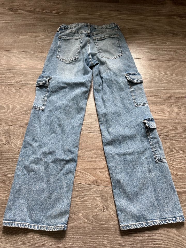 H&M Jeans Wide Leg Gr. 158 Top Zustand in Wyk