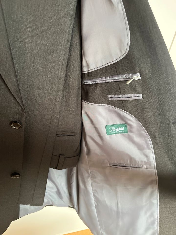 Anzug Sakko und Hose  Gr 54 einmal getragen in Braunfels