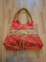 Chinesische Handtasche mit Blumenmuster gold/rot Dresden - Niedersedlitz Vorschau