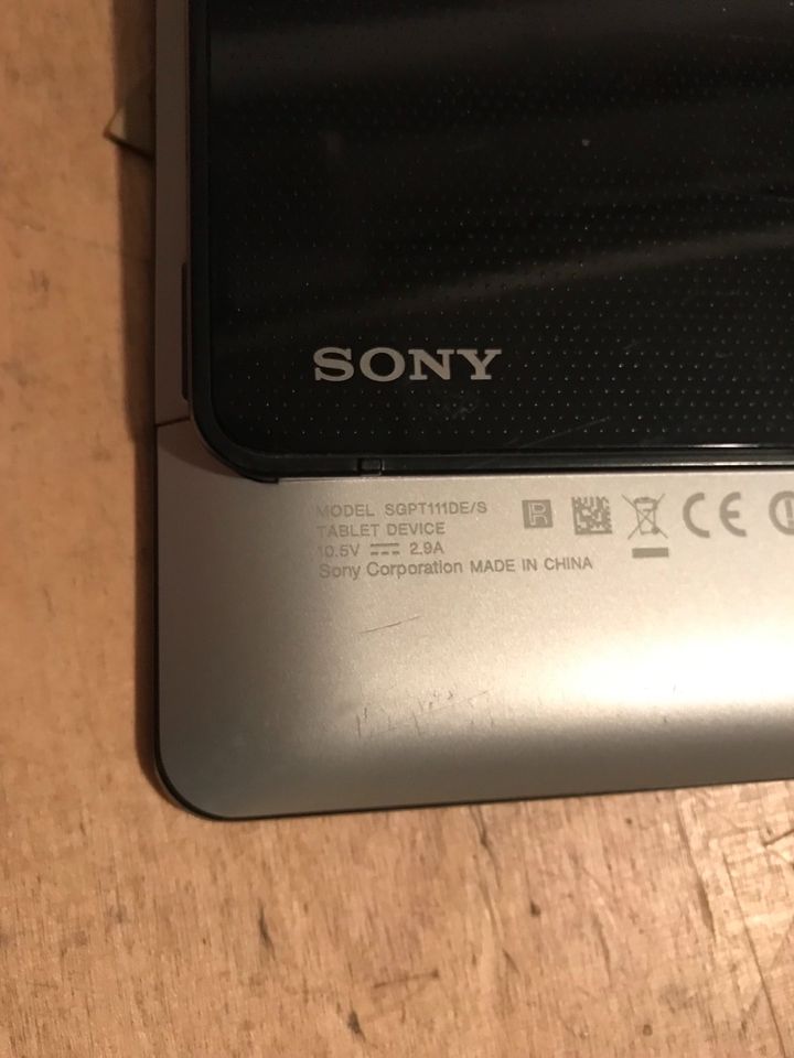 Sony Tablet SGPT 111 DE/S mit original Netzteil in Dachau