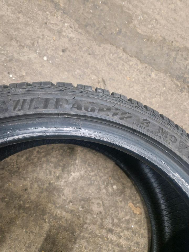 1 x Winterreifen GoodYear Ultragrip 8 - 225/40R18 92V in Ribnitz-Damgarten