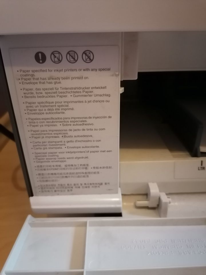 EPSON-Farblaserdrucker - Aculaser C1100 - reparaturbedürftig in Geiselhöring