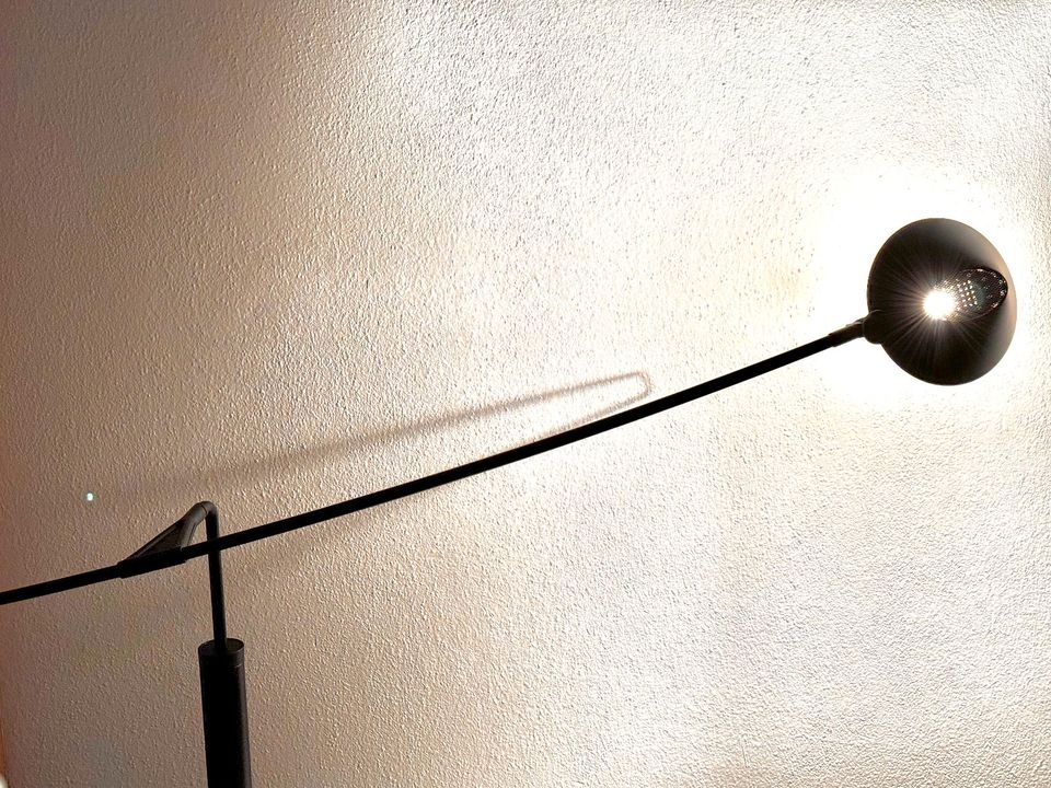 ARTEMIDE NESTORE Tisch-/Schreibtischlampe Design Carlo Forcolini in München
