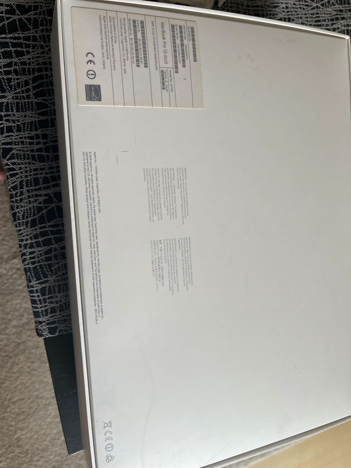 Macbook pro 13“| 2017 |Silber |Touch Bar | 512 GB SSD | 8 GB RAM in Bonn