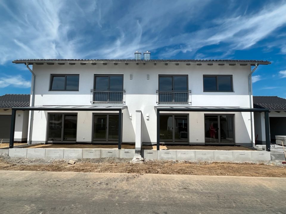 Überdachung/Carport/Glasschiebewand in Buchhofen