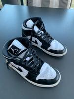 Nike Air Jordan 1 Mid Panda Gr. 40,5 Schleswig-Holstein - Lütjensee Vorschau