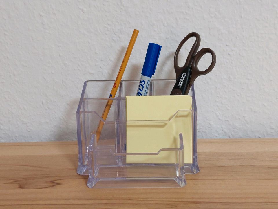 Stifte-Behälter aus hochwertigem Acryl in Dresden