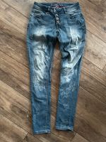 Buena Vista Jeans Hose Malibu Gr. S Schmetterlinge Nordrhein-Westfalen - Mülheim (Ruhr) Vorschau